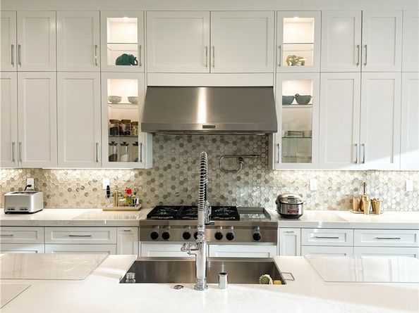 12039 Estrella Place, Porter Ranch CA 91326