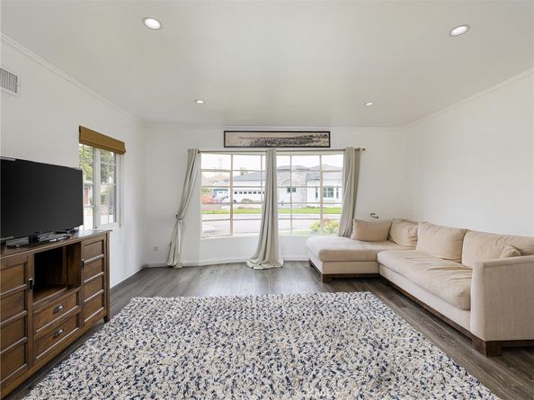 12509 Manor Drive, Hawthorne CA 90250