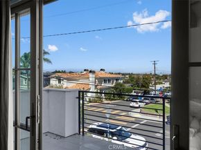 1400 17th Street, Manhattan Beach CA 90266