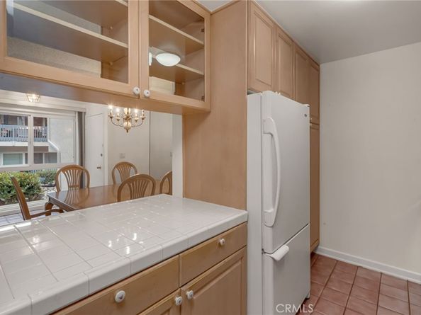 635 S Prospect 102, Redondo Beach CA 90277