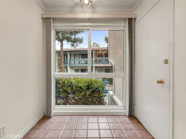635 S Prospect 102, Redondo Beach CA 90277