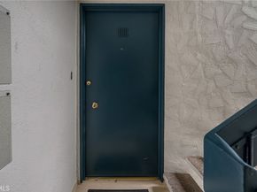 635 S Prospect 102, Redondo Beach CA 90277