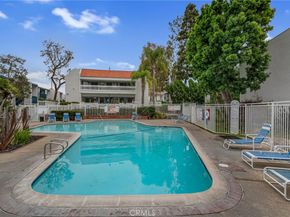 635 S Prospect 102, Redondo Beach CA 90277