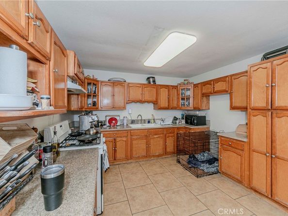 5880 Gundry Avenue, Long Beach CA 90805