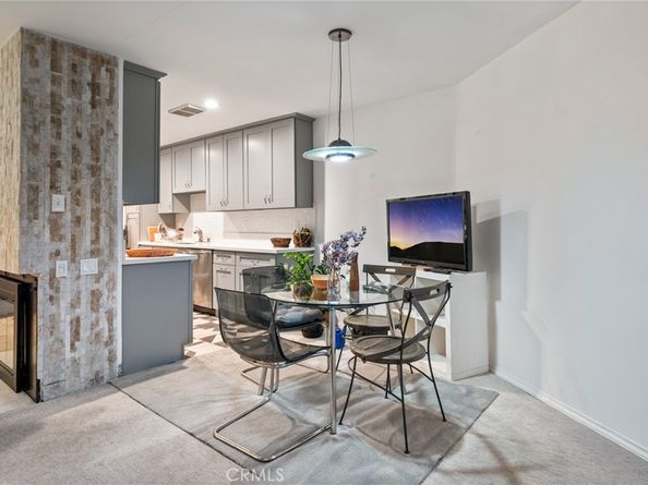 2345 Roscomare 302, Los Angeles CA 90077