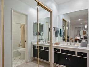 2345 Roscomare 302, Los Angeles CA 90077
