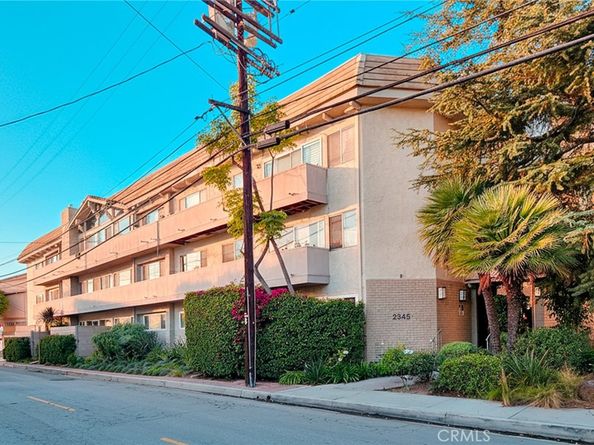 2345 Roscomare 302, Los Angeles CA 90077