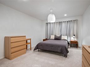 2345 Roscomare 302, Los Angeles CA 90077