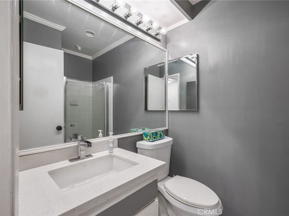 2345 Roscomare 302, Los Angeles CA 90077