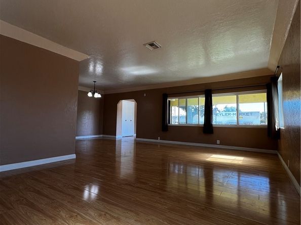 22443 Meyler, Torrance CA 90502