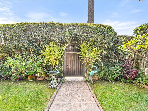 1711 W 59th Place, Los Angeles CA 90047