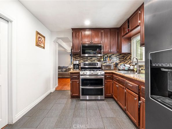 1711 W 59th Place, Los Angeles CA 90047