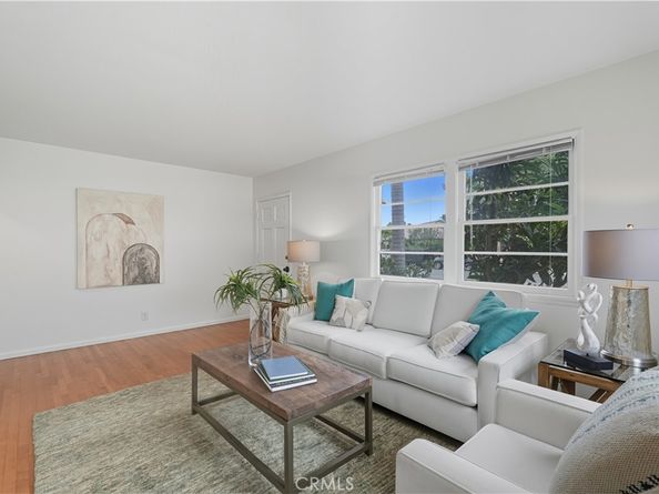 5468 W 120th Street, Hawthorne CA 90250