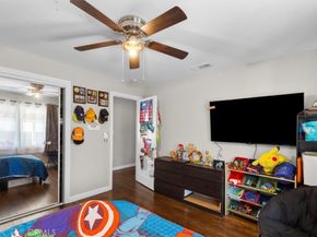 23033 Alexandria, Torrance CA 90502