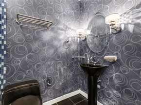 1045 N Kings Road 105, West Hollywood CA 90069