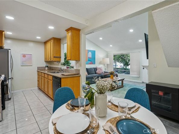 3390 Elm Ave #2, Long Beach CA 90807