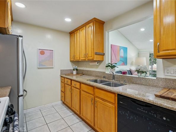 3390 Elm Ave #2, Long Beach CA 90807