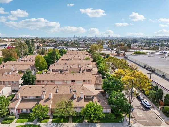 3390 Elm Ave #2, Long Beach CA 90807