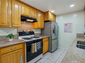 3390 Elm Ave #2, Long Beach CA 90807