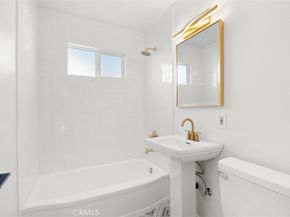 1559 W 113th, Los Angeles CA 90047