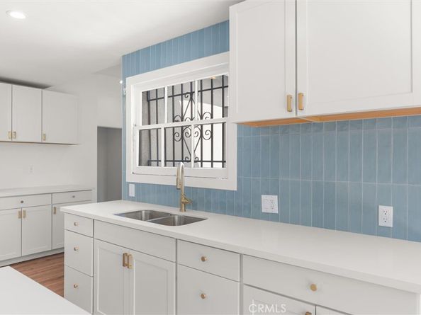 1559 W 113th, Los Angeles CA 90047