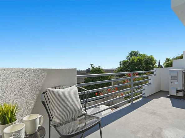 1752 Carver Street, Redondo Beach CA 90278