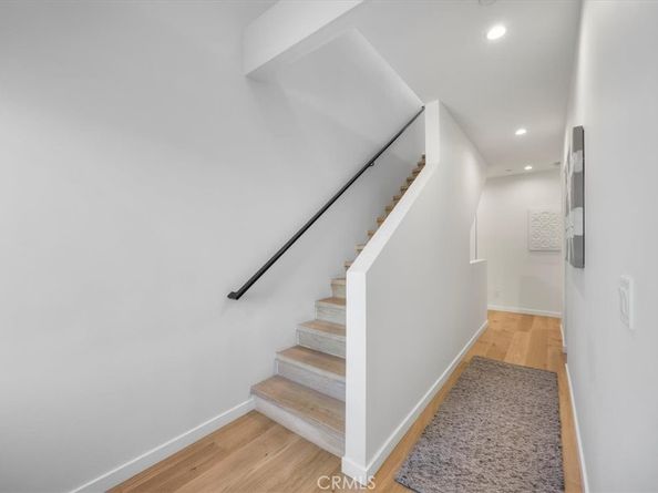615 Aviation Way, Manhattan Beach CA 90266