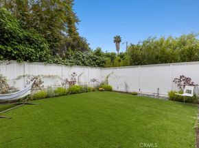 615 Aviation Way, Manhattan Beach CA 90266