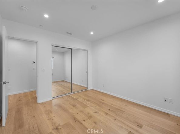 615 Aviation Way, Manhattan Beach CA 90266