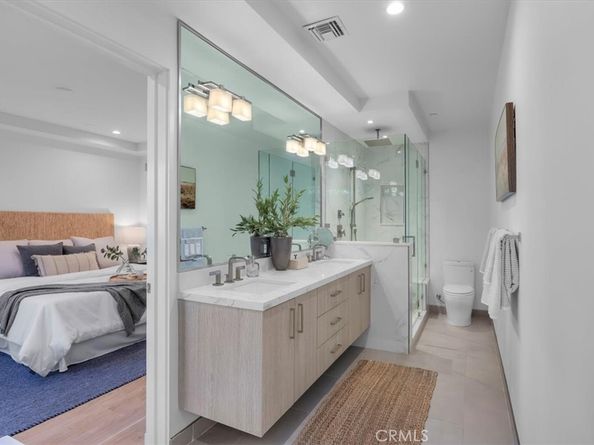 615 Aviation Way, Manhattan Beach CA 90266