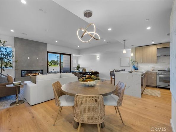 615 Aviation Way, Manhattan Beach CA 90266