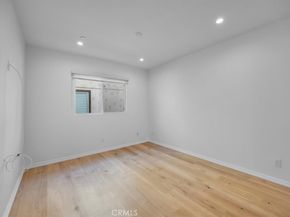 615 Aviation Way, Manhattan Beach CA 90266