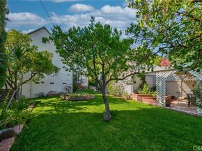 1042 E Tujunga Ave, Burbank CA 91501
