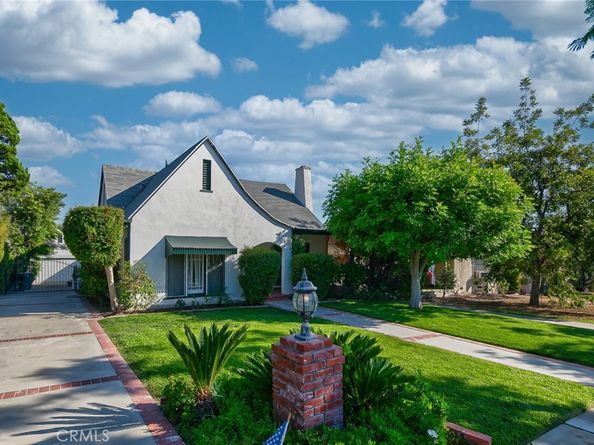 1042 E Tujunga Ave, Burbank CA 91501