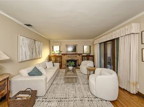 1042 E Tujunga Ave, Burbank CA 91501