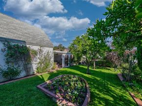 1042 E Tujunga Ave, Burbank CA 91501