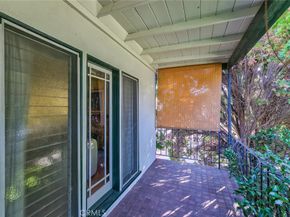 1042 E Tujunga Ave, Burbank CA 91501