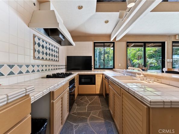 1117 Granville Drive, Newport Beach CA 92660