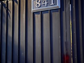 841 W 58th, Los Angeles CA 90037