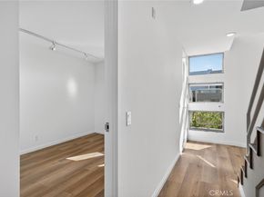 821 Bay St C5, Santa Monica CA 90405