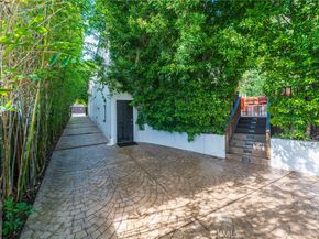 1240 N Olive Drive, West Hollywood CA 90069