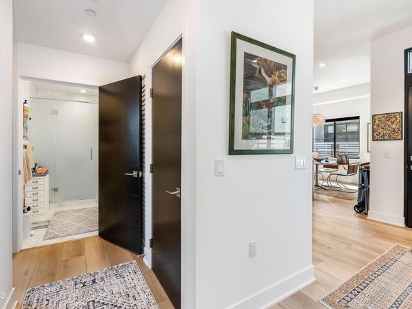 178 S Euclid Avenue 402, Pasadena CA 91101