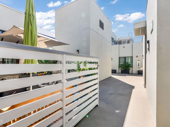 178 S Euclid Avenue 402, Pasadena CA 91101