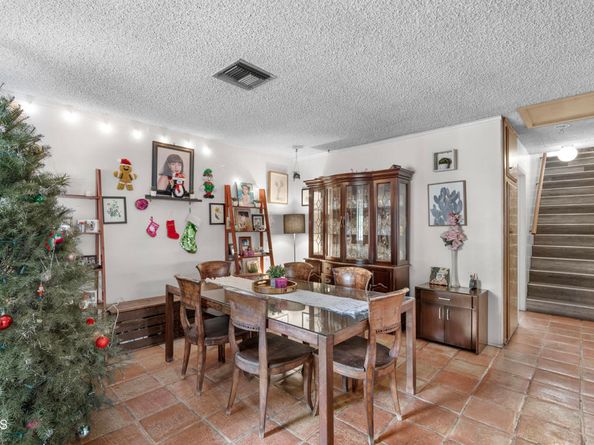 1920 1922 Mellon Avenue, Los Angeles CA 90039