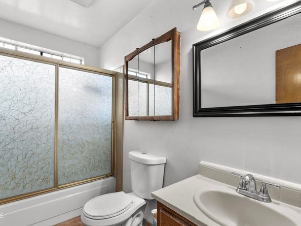 1920 1922 Mellon Avenue, Los Angeles CA 90039