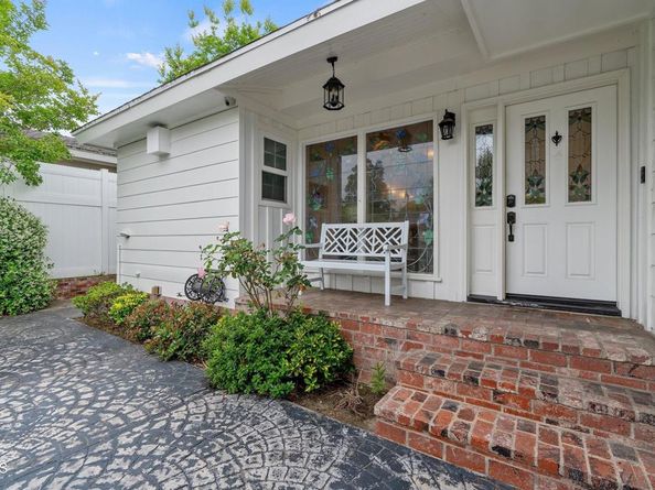 3311 S Bentley Avenue, Los Angeles CA 90034