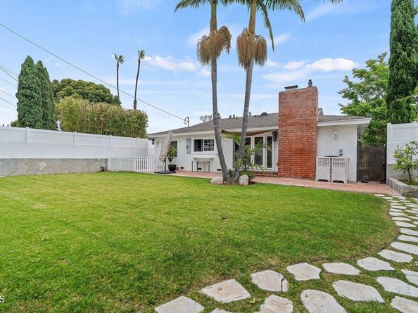 3311 S Bentley Avenue, Los Angeles CA 90034