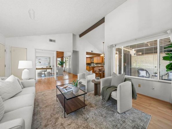 10008 Nuerto Lane, Spring Valley CA 91977