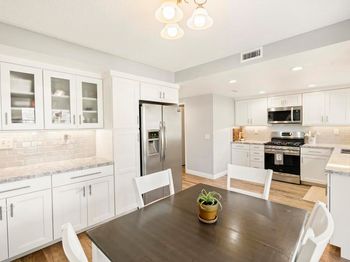 2412 Lake Forest Street