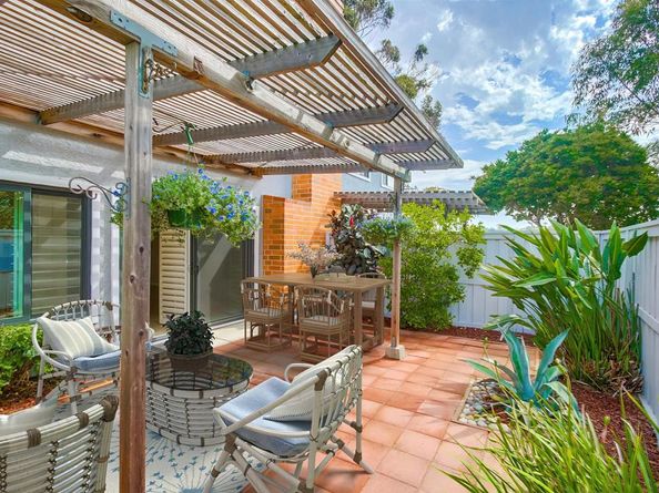 8037 Caminito Mallorca, La Jolla CA 92037